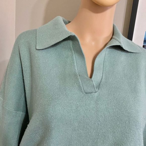 MAX STUDIO Turquoise Sweatshirt - Picture 4 of 6